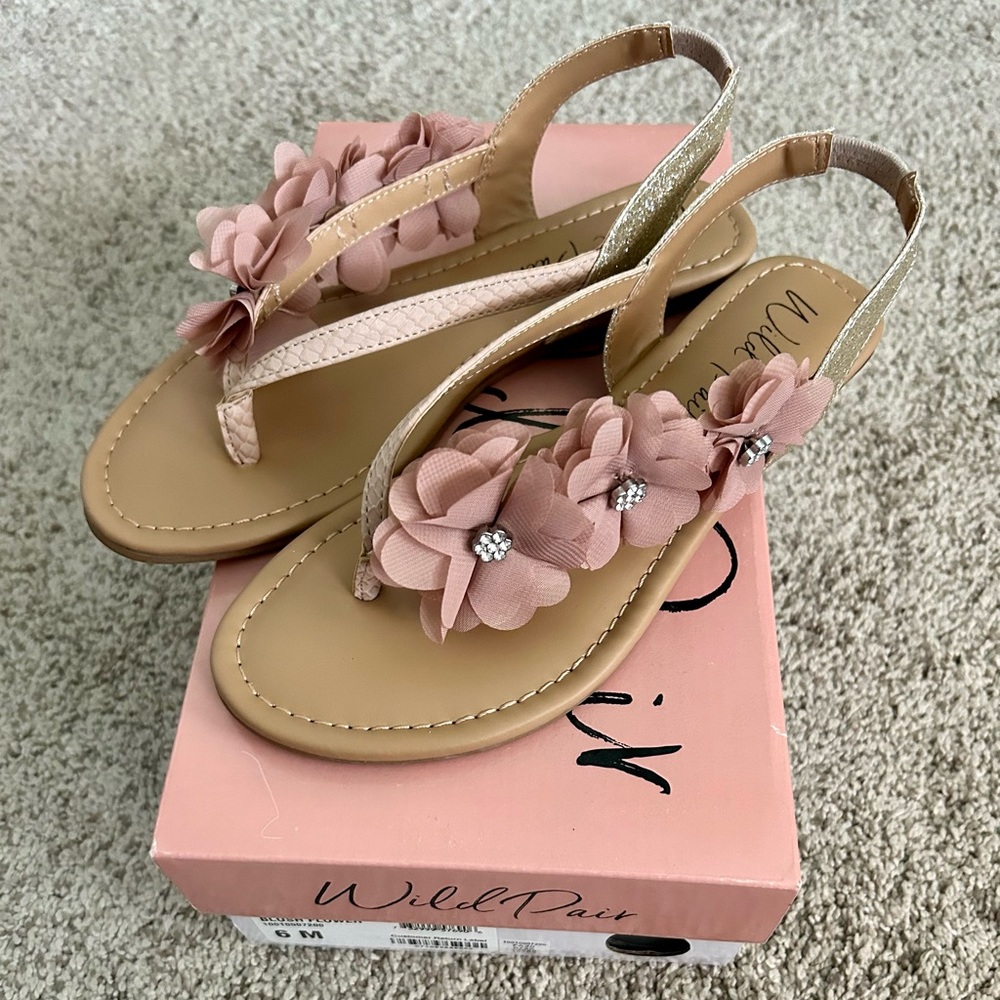 NEW! Wild Pair Sashaa Sandals